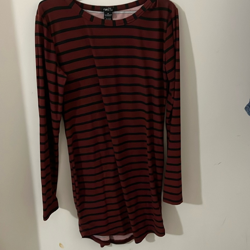Rue21 Black And Red Long Sleeve Shirt